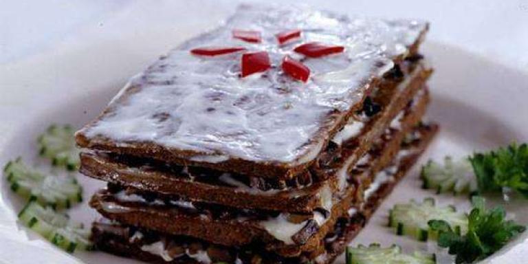 Многослойный пирог из печени - рецепт приготовления с фото от Maggi.ru