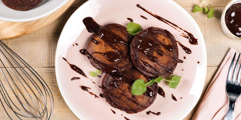 Шоколадные американские оладьи на сковороде - рецепт приготовления с фото от Maggi.ru