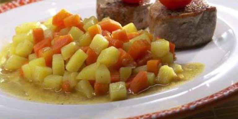 Картофель с овощами и вином - рецепт приготовления с фото от Maggi.ru