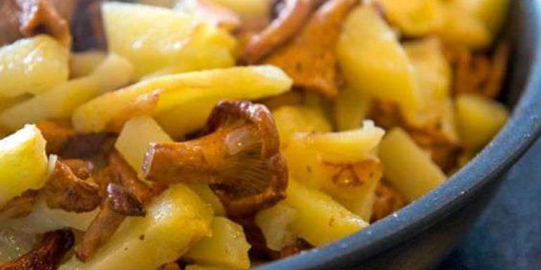 Жареная картошка со свежими грибами - рецепт приготовления с фото от Maggi.ru