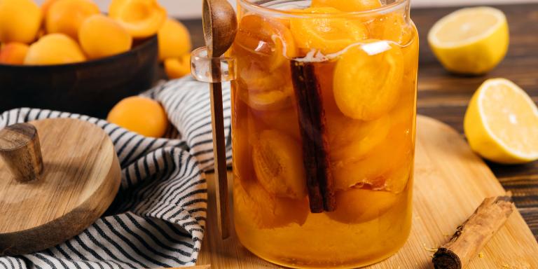 Душистое варенье из абрикосов с корицей и лимоном: рецепт с фото