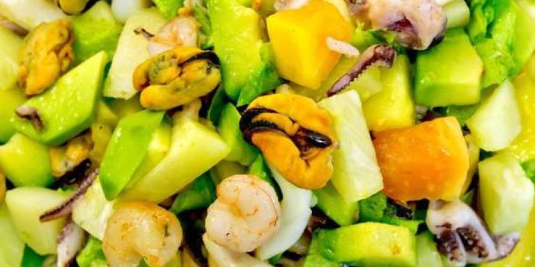 Салат с авокадо и мидиями - пошаговый рецепт с фото от экспертов Maggi