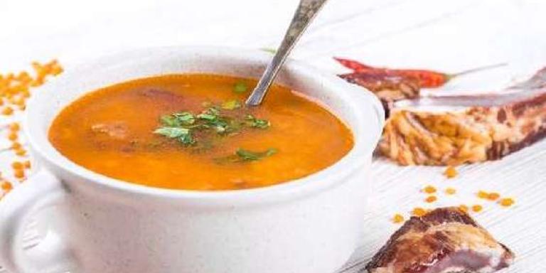 Чечевичный суп из бараньих ребрышек — рецепт | maggi.ru