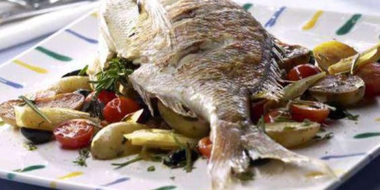 Дорада с овощами по-средиземноморски - рецепт приготовления с фото от Maggi.ru