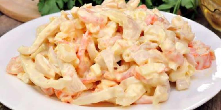 Салат с кальмарами, крабами и яйцом - рецепт приготовления с фото от Maggi.ru