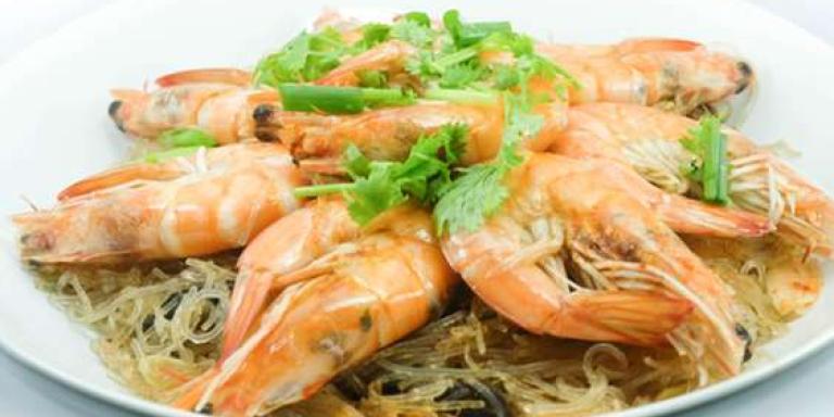 Тайская лапша с морепродуктами - рецепт приготовления с фото от Maggi.ru