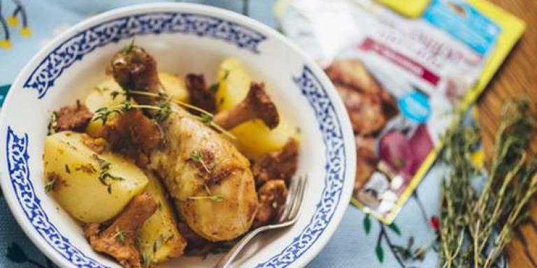 Курица с чесноком, картофелем и грибами – рецепт с фото от Maggi.ru