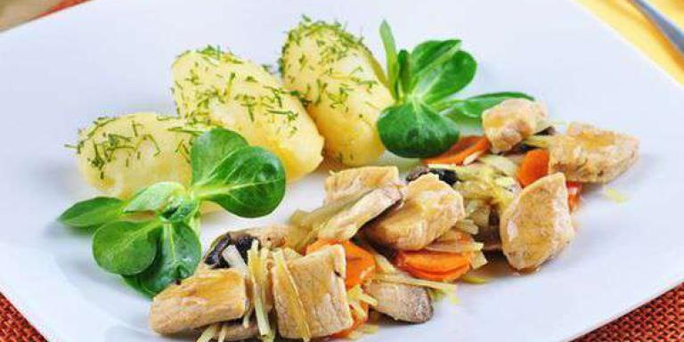 Свинина с грибами в сливочном соусе - рецепт приготовления с фото от Maggi.ru
