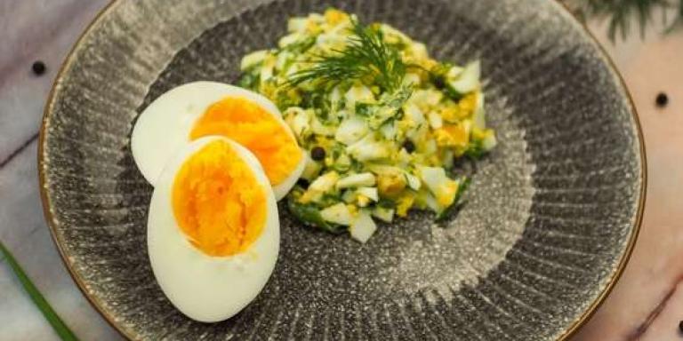Салат из печени трески и яиц — пошаговый рецепт с фото от Maggi.ru