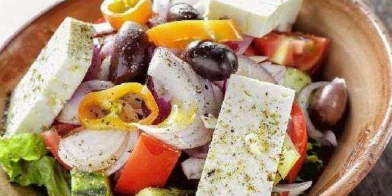 Сочный греческий салат - рецепт приготовления с фото от Maggi.ru