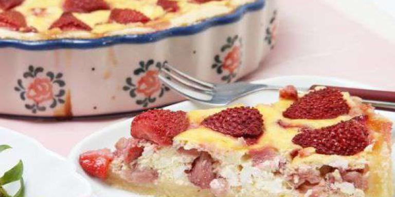 Пирог с клубникой в сметанной заливке - рецепт приготовления с фото от Maggi.ru