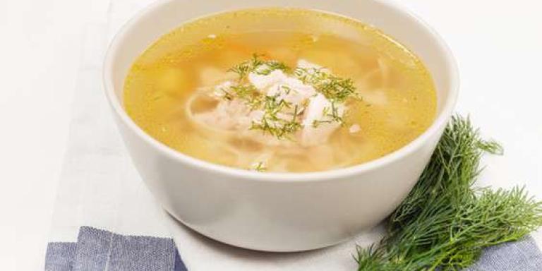 Суп куриный с домашней лапшой и приправой MAGGI® - рецепт приготовления с фото