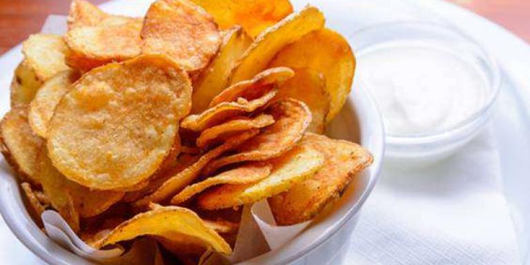 Хрустящие картофельные чипсы - рецепт приготовления с фото от Maggi.ru