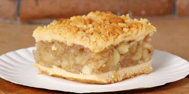 Сочный пирог с яблоками — рецепт с фото от Maggi.ru