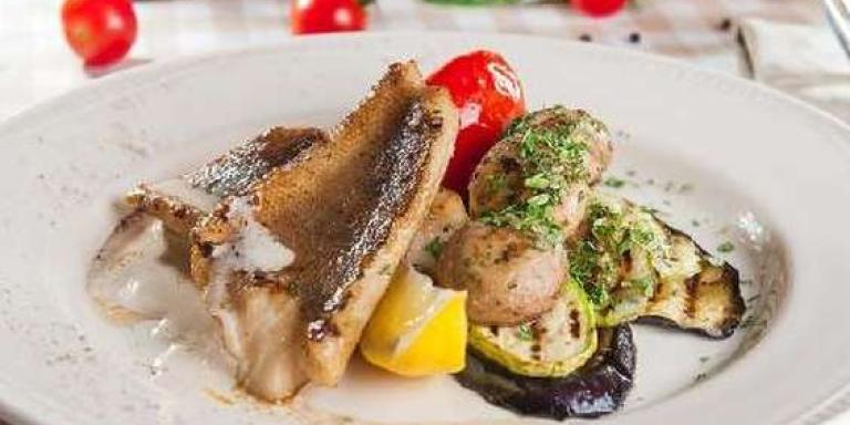Рыба в сливках с овощами и грибами - рецепт приготовления с фото от Maggi.ru