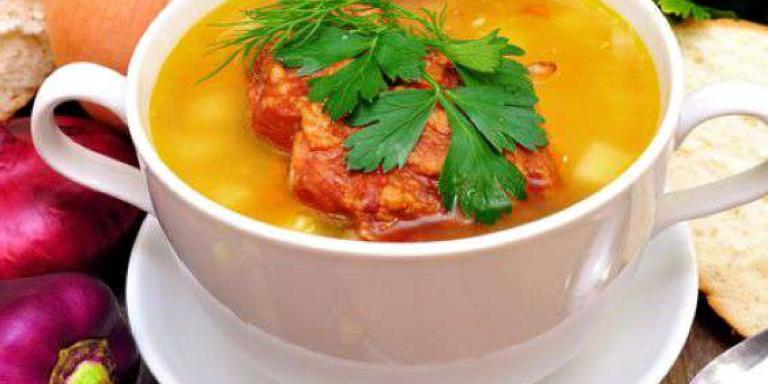Гороховый суп с копчеными ребрами и беконом - рецепт с фото от Магги