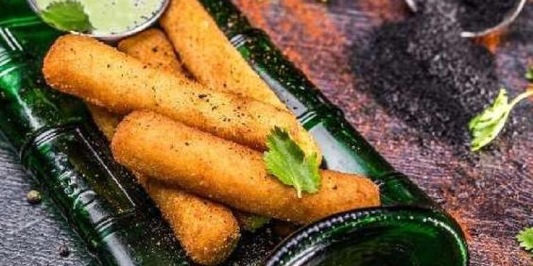 Сырные палочки с соусом из авокадо - рецепт приготовления с фото от Maggi.ru