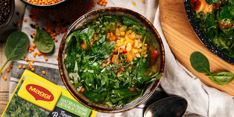 Постный суп из красной чечевицы со шпинатом и овощами: рецепт с фото