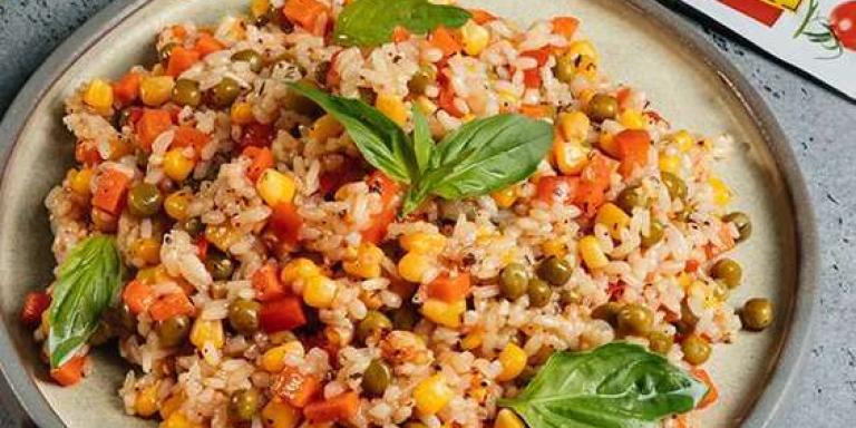 Рис с горошком и кукурузой - рецепт приготовления с фото от Maggi.ru